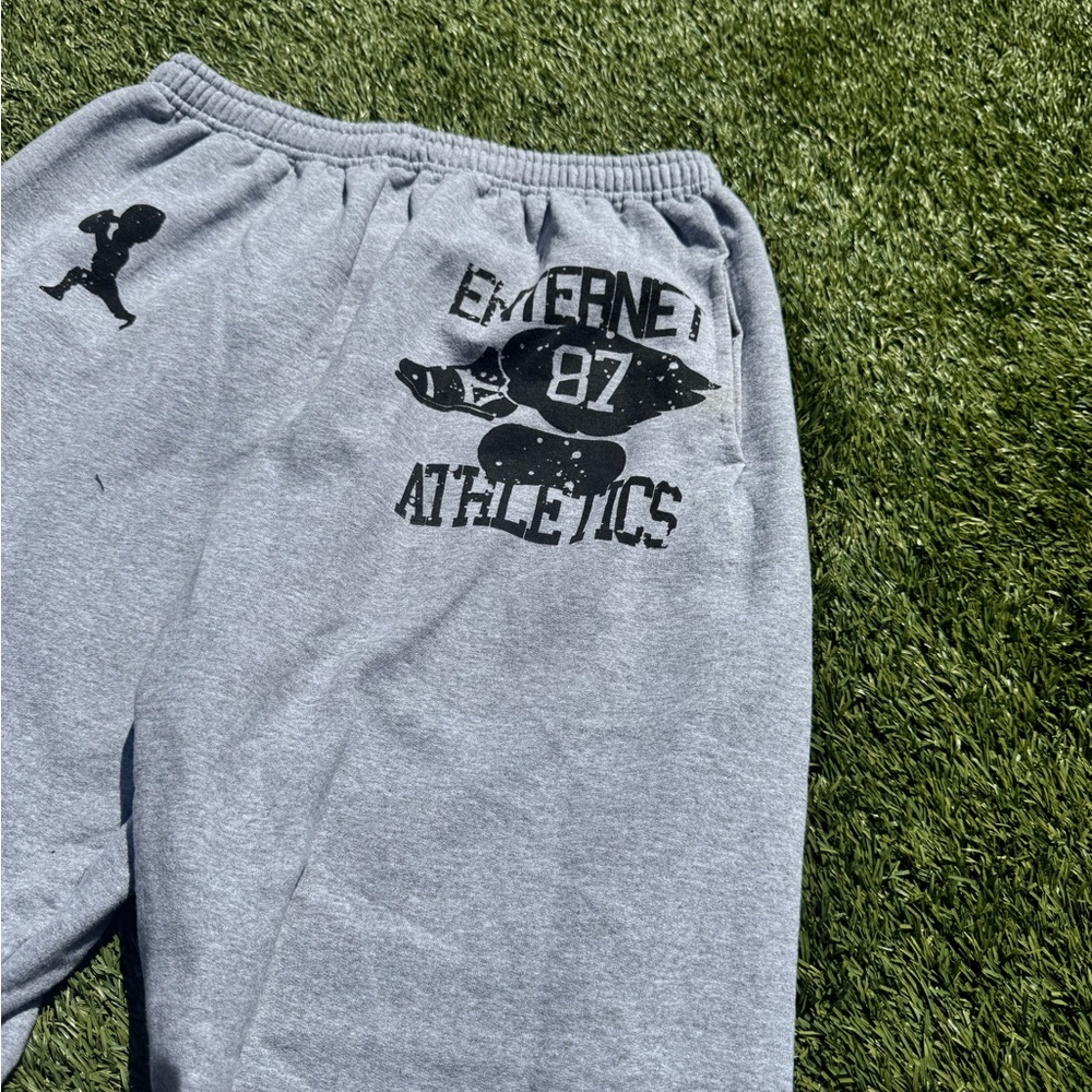 Sweatpants - Picture 3 of 7